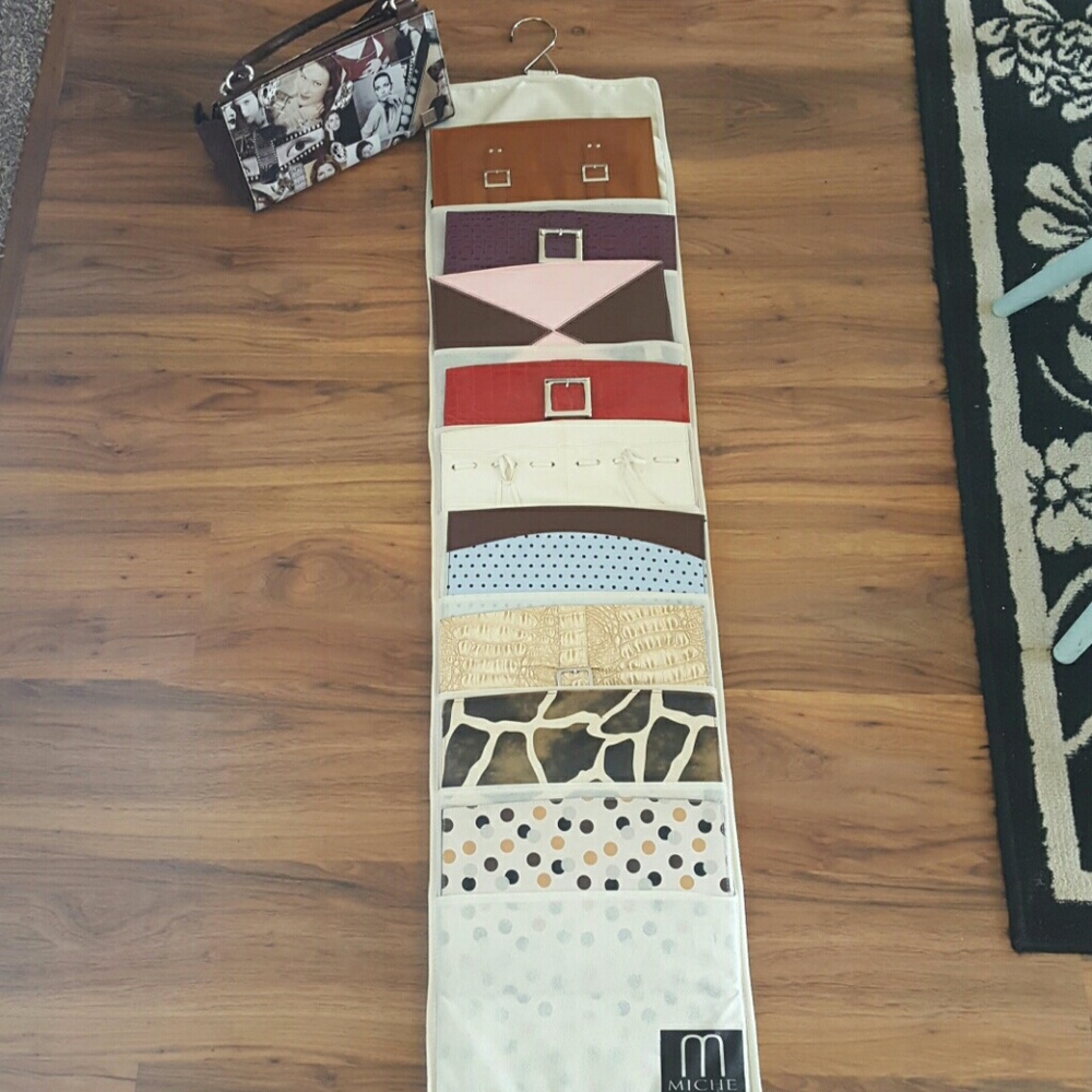 Miche handbag base with ten covers and hanger